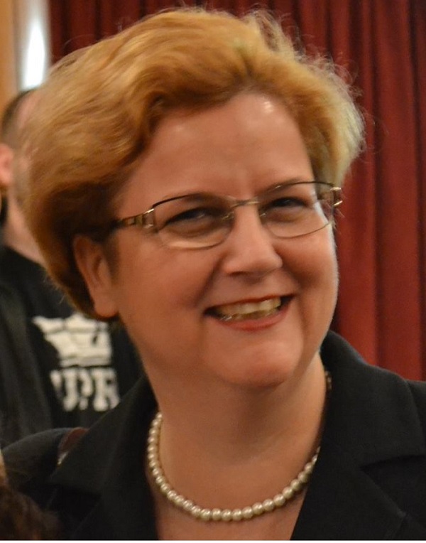 Kósa Eszter